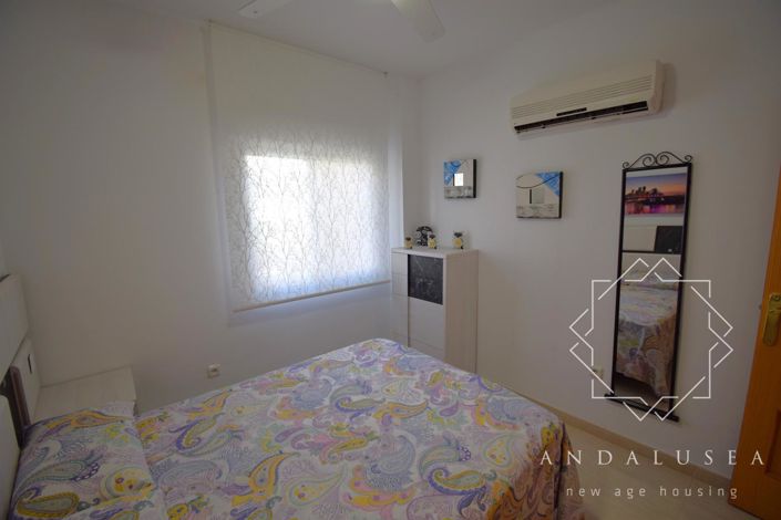 Image No.35-2 Bed Property for sale