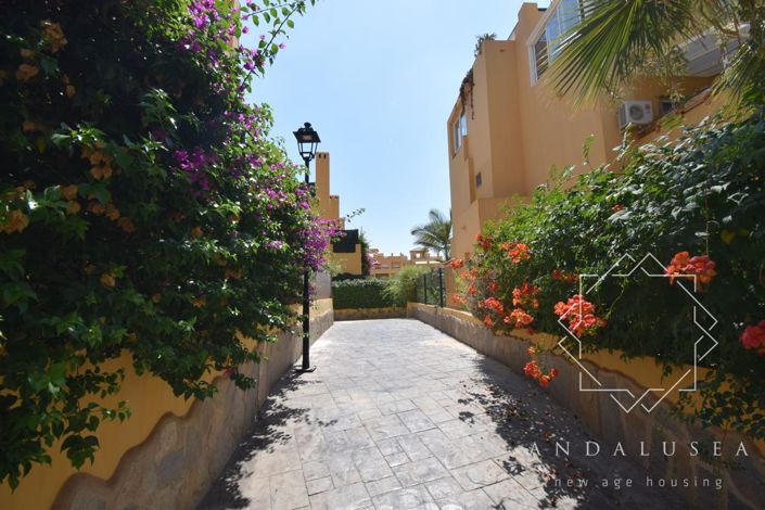 Image No.50-2 Bed Property for sale