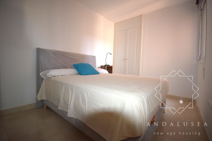 Image No.14-2 Bed Property for sale