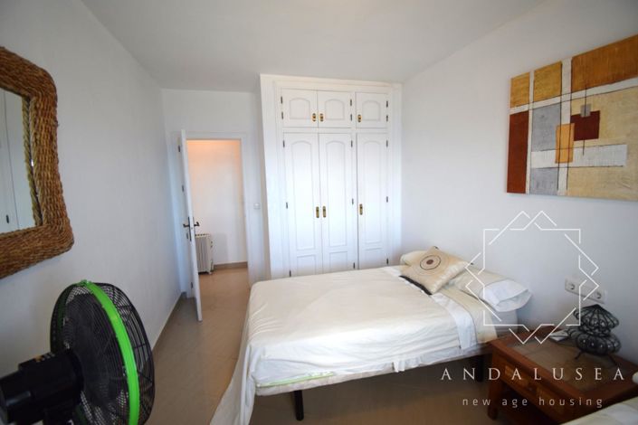 Image No.19-4 Bed Property for sale