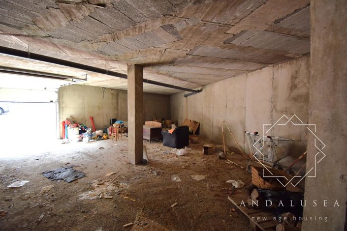 Image No.21-3 Bed Property for sale