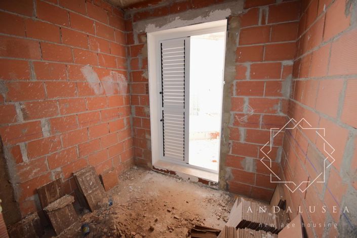 Image No.23-3 Bed Property for sale