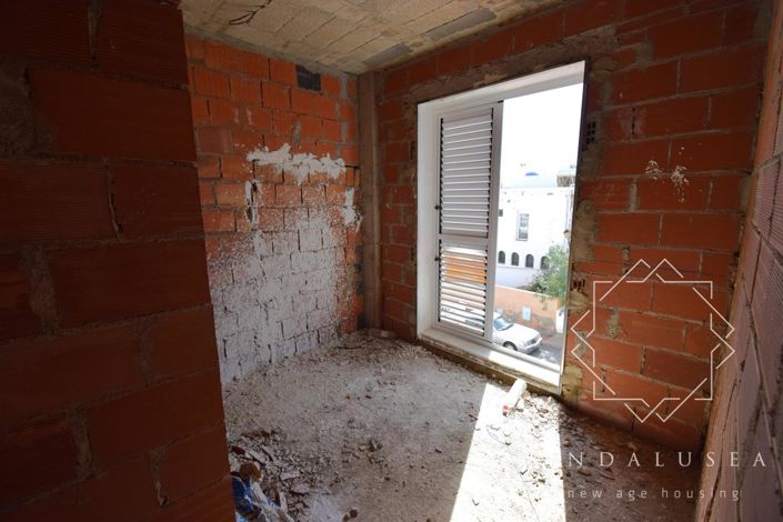 Image No.25-3 Bed Property for sale