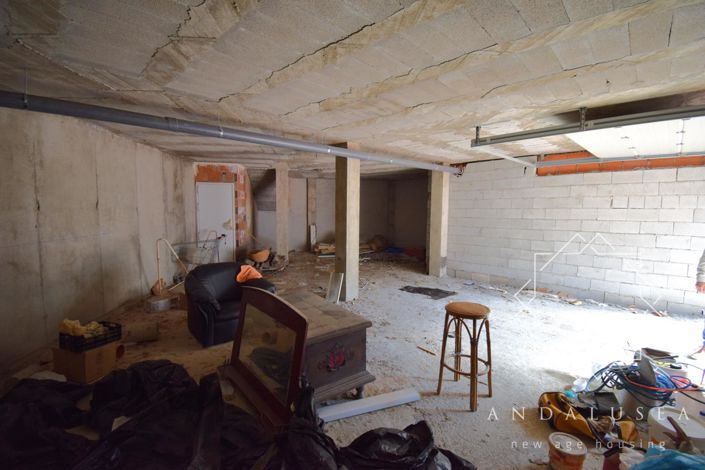 Image No.29-3 Bed Property for sale