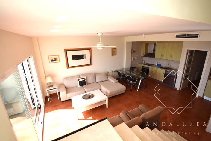 Image No.12-3 Bed Property for sale