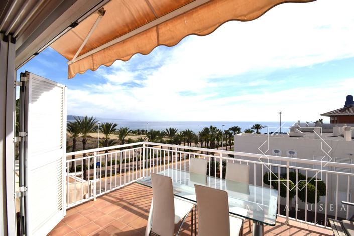 Image No.3-3 Bed Property for sale