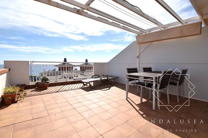 Image No.41-3 Bed Property for sale