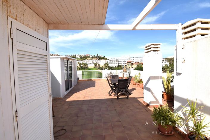 Image No.42-3 Bed Property for sale