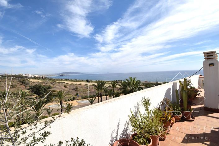 Image No.51-3 Bed Property for sale