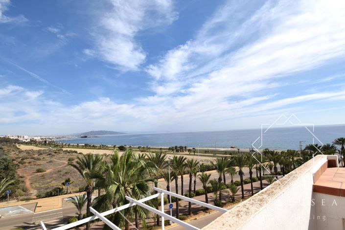 Image No.52-3 Bed Property for sale