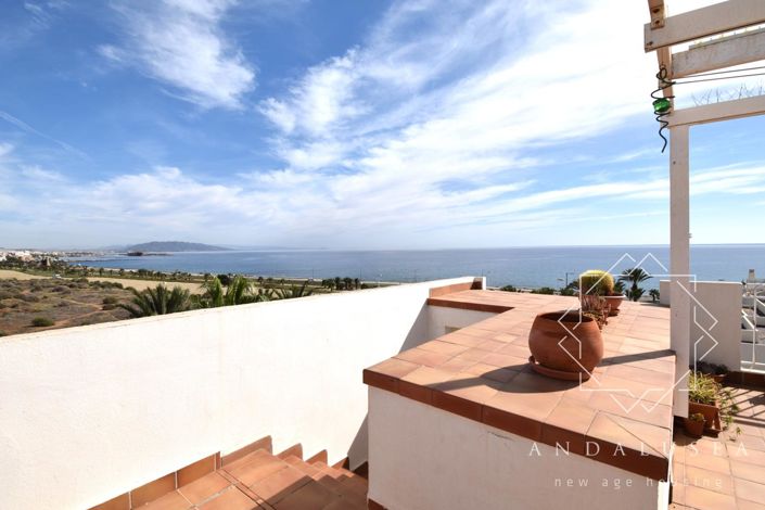 Image No.53-3 Bed Property for sale