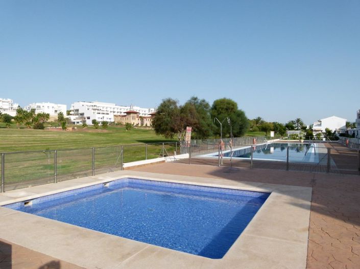 Image No.56-3 Bed Property for sale