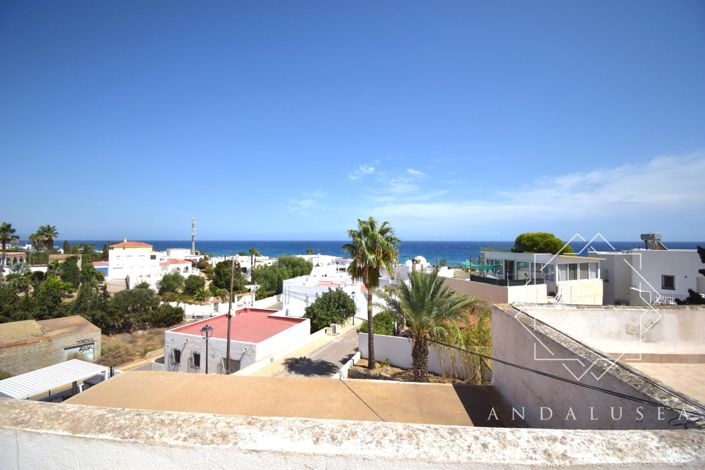 Image No.52-3 Bed Property for sale