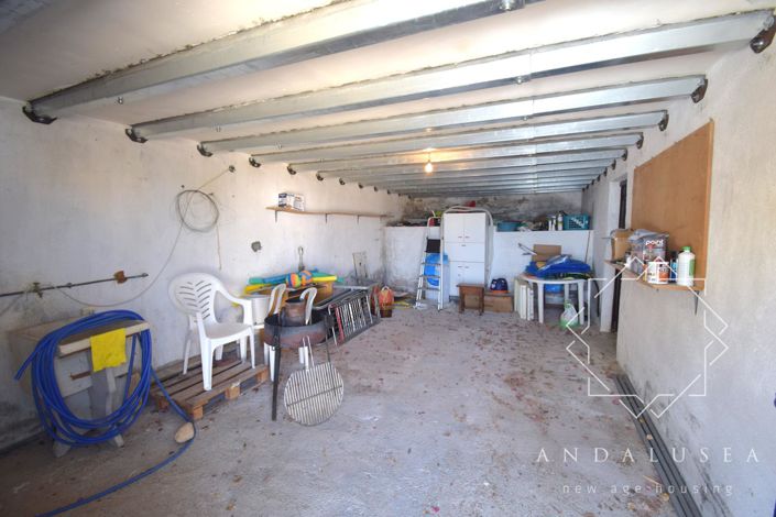 Image No.54-3 Bed Property for sale