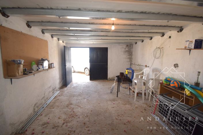 Image No.58-3 Bed Property for sale