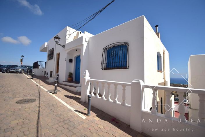 Image No.4-3 Bed Property for sale