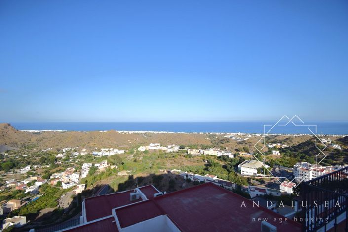 Image No.33-3 Bed Property for sale