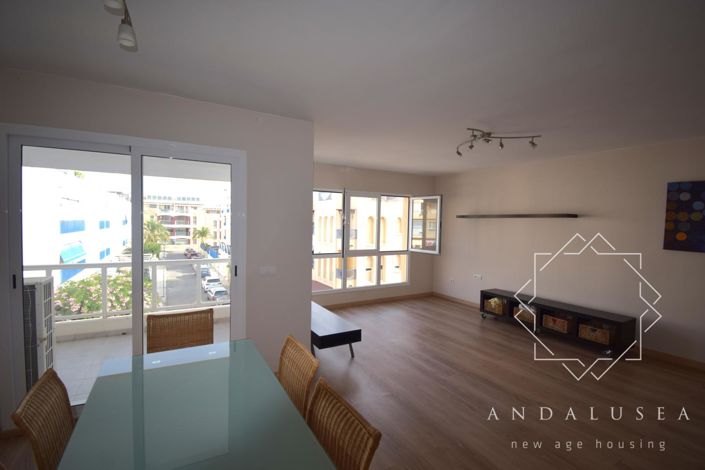 Image No.12-3 Bed Property for sale