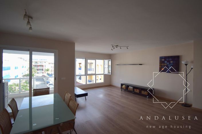 Image No.15-3 Bed Property for sale