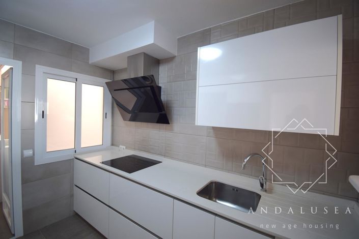 Image No.18-3 Bed Property for sale