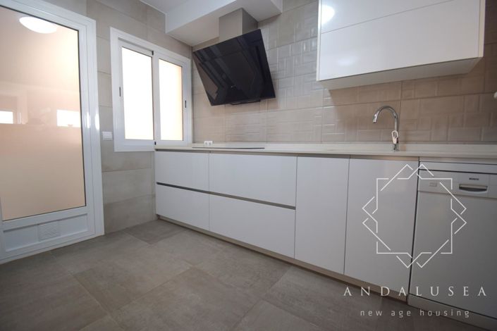 Image No.20-3 Bed Property for sale