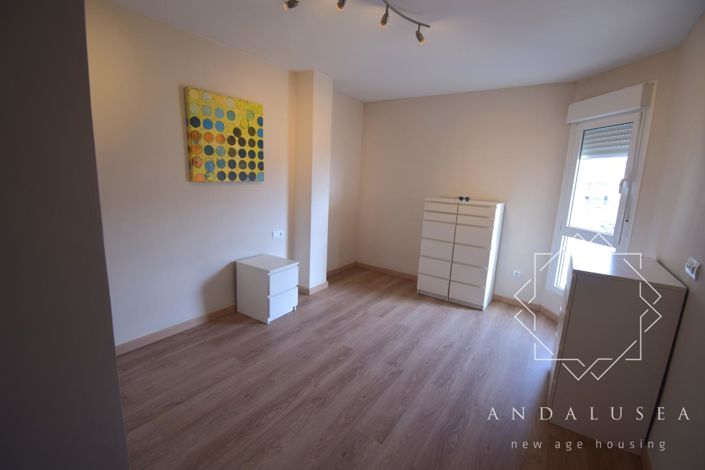 Image No.29-3 Bed Property for sale