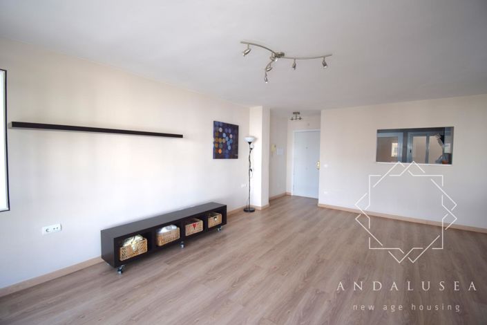 Image No.3-3 Bed Property for sale