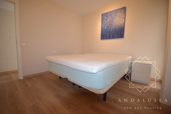 Image No.32-3 Bed Property for sale