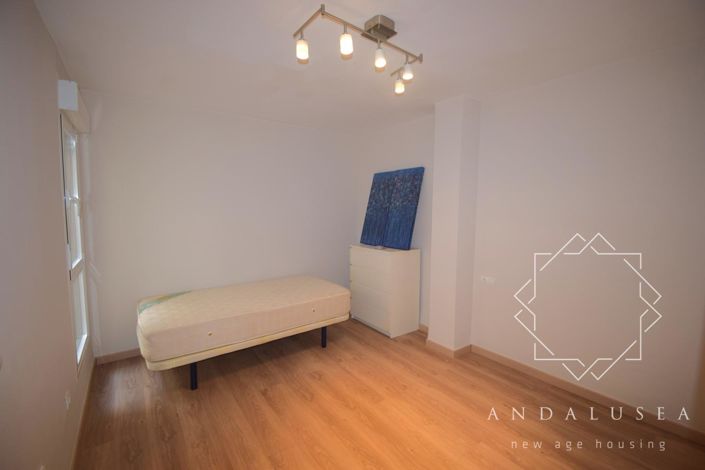 Image No.38-3 Bed Property for sale