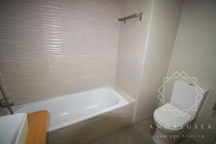 Image No.42-3 Bed Property for sale