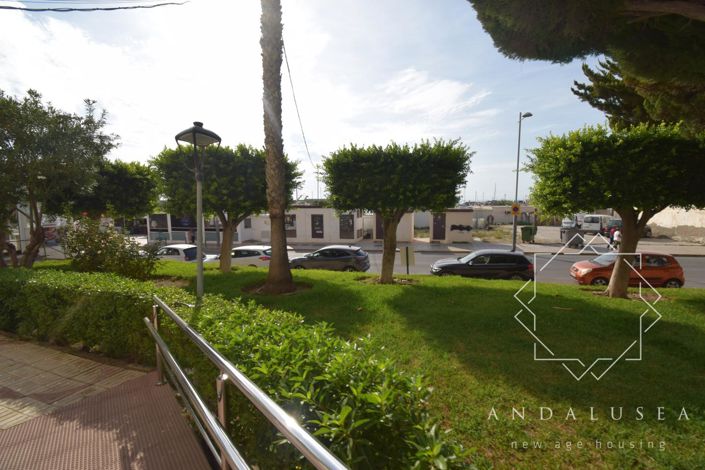 Image No.56-3 Bed Property for sale