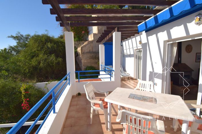 Image No.28-2 Bed Property for sale