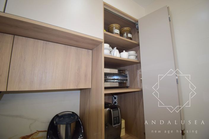 Image No.14-3 Bed Property for sale