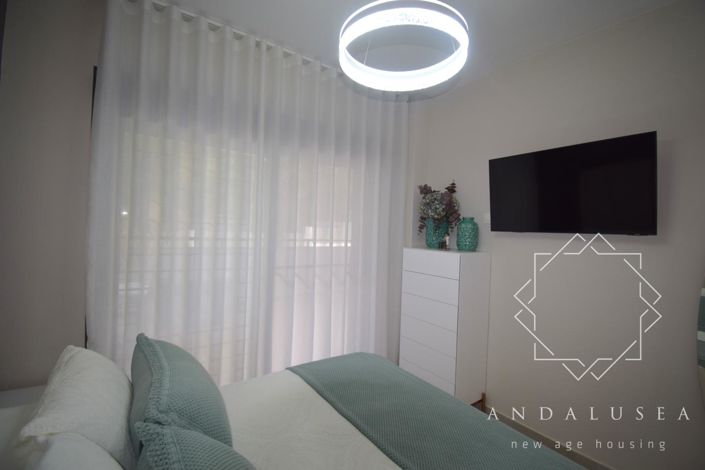 Image No.18-3 Bed Property for sale