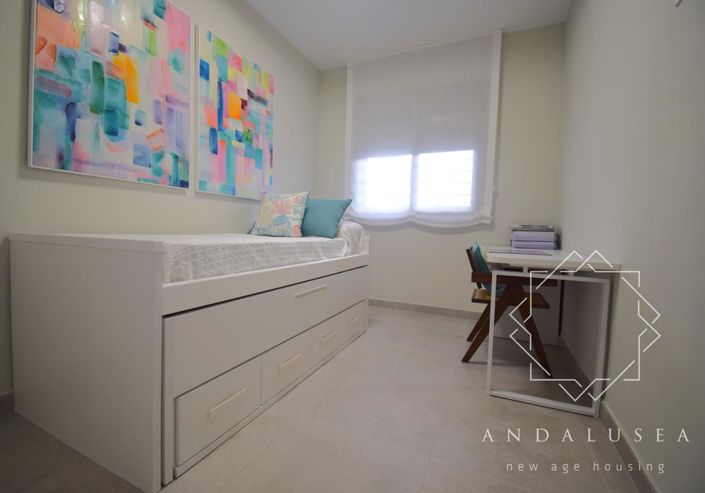 Image No.21-3 Bed Property for sale