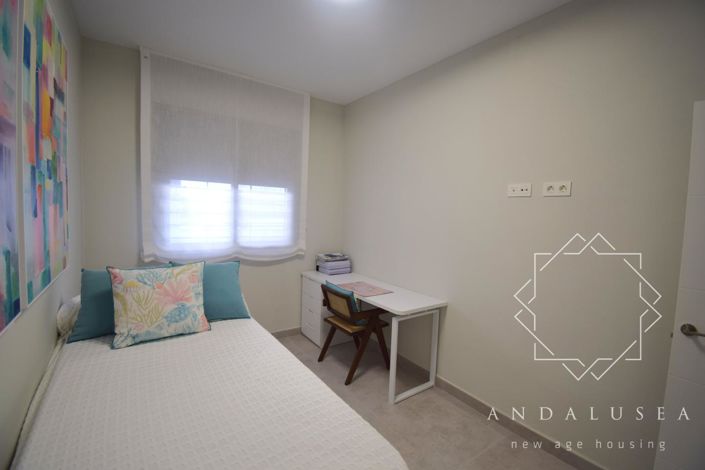 Image No.22-3 Bed Property for sale