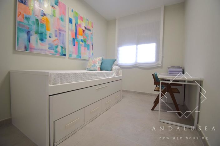 Image No.23-3 Bed Property for sale