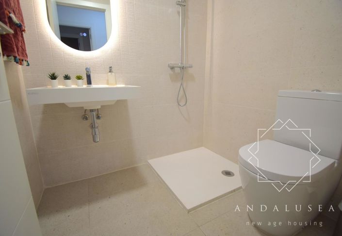 Image No.32-3 Bed Property for sale