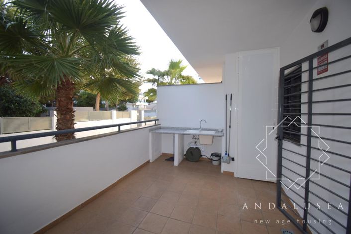 Image No.34-3 Bed Property for sale