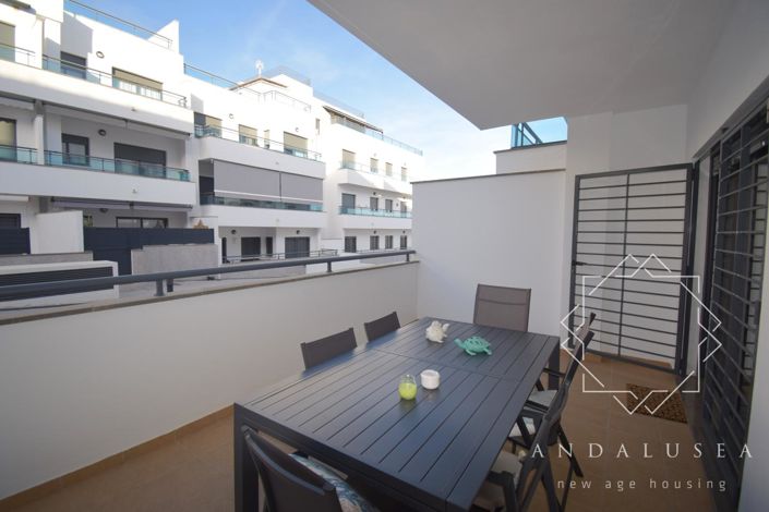 Image No.40-3 Bed Property for sale