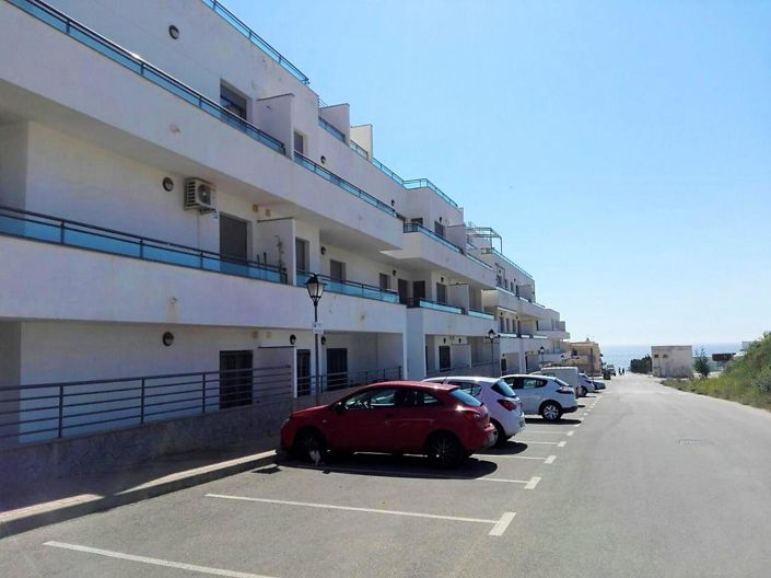 Image No.48-3 Bed Property for sale