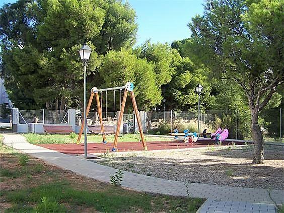 Image No.50-3 Bed Property for sale