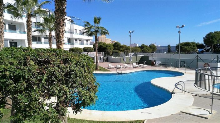 Image No.55-3 Bed Property for sale