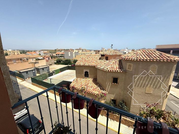 Image No.18-2 Bed Property for sale