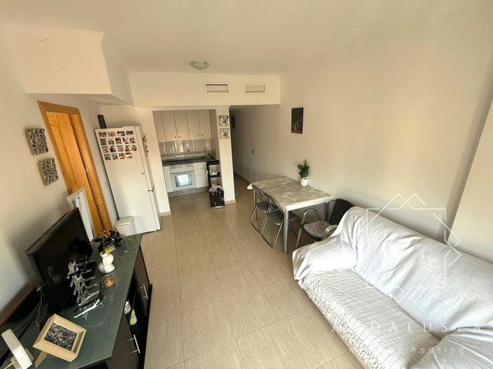 Image No.3-2 Bed Property for sale