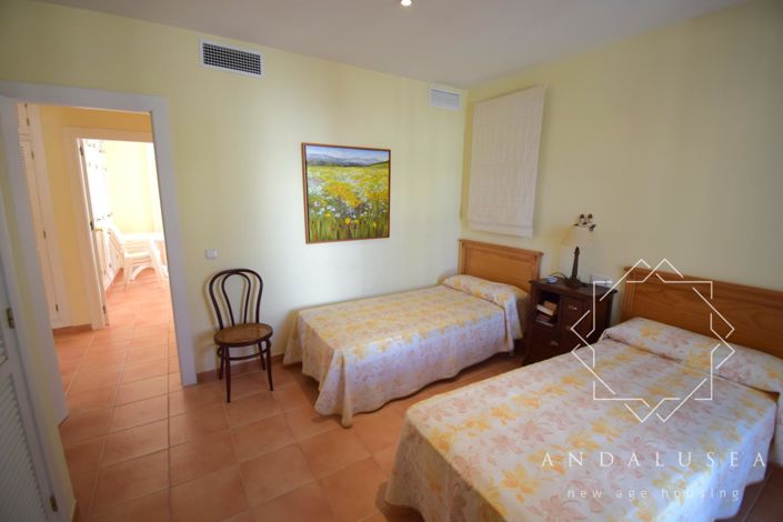 Image No.14-5 Bed Property for sale