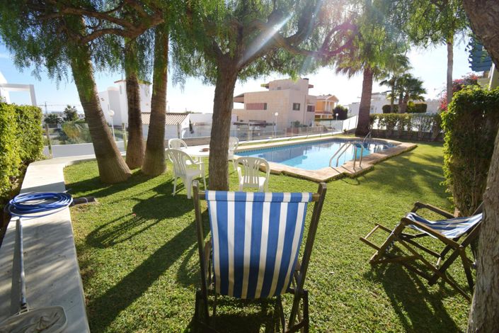 Image No.2-5 Bed Property for sale