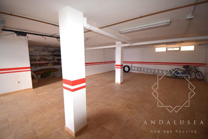 Image No.37-5 Bed Property for sale