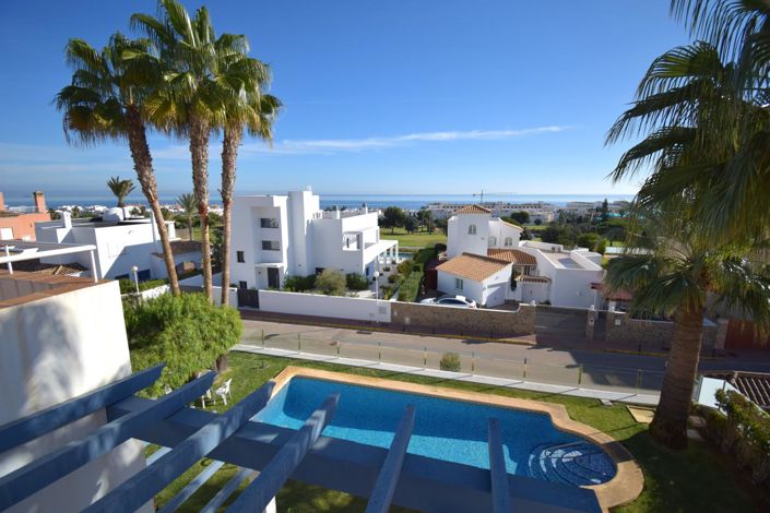 Image No.49-5 Bed Property for sale