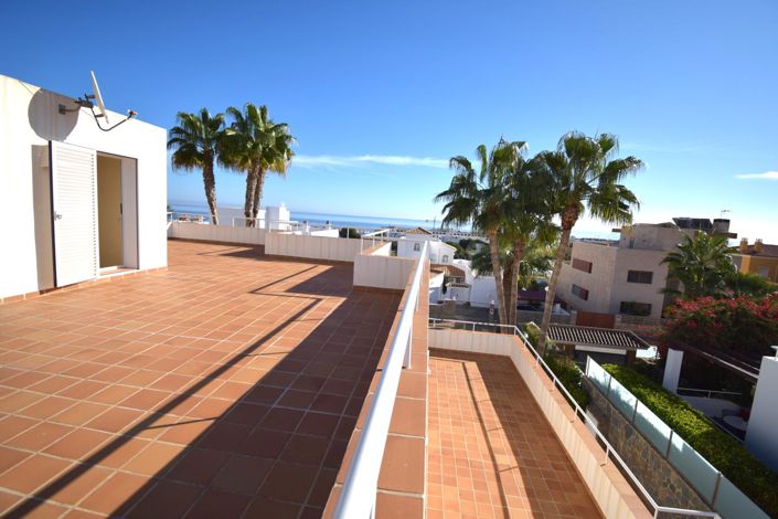 Image No.58-5 Bed Property for sale